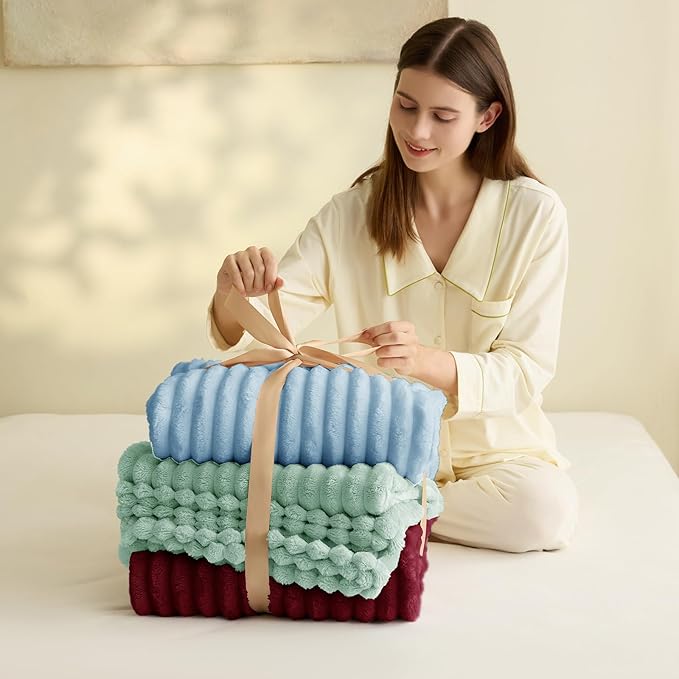 Soft Sage Green Twin Blanket for Bed - Cozy Fleece Blanket for Women, Small Lightweight Bed Blankets Graduation Birthday Gifts for Her Him, Spring School Dorm Decor, Sage Green, 60x80 Inches