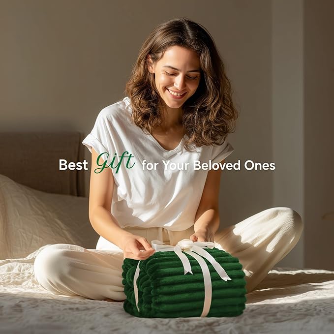 INFIIXSO Sherpa Fleece King Size Blanket - Super Soft & Warm Striped Fleece, Cozy Plush Fluffy Large Bed Blanket All Season Use (Dark Green, 104x90 Inches)