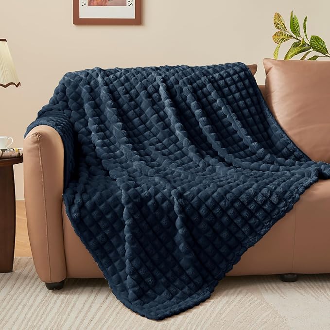 BEDELITE Navy Throw Blanket Twin Size for Bed- Super Soft and Warm 3D Checkered Fluffy Fuzzy Fleece Blanket, Luxurious Plush Cozy Blanket for Room Decor Fall and Winter, 60x80 inches