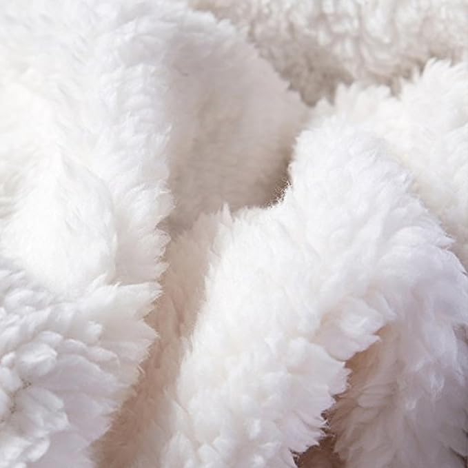 Elegant Comfort Ultra Soft Reversible Flannel Sherpa Blanket - Cozy Silky Fleece Throw for Couch, Bed - Plush Fuzzy Warm Winter Blanket for Gift, Queen, Gold
