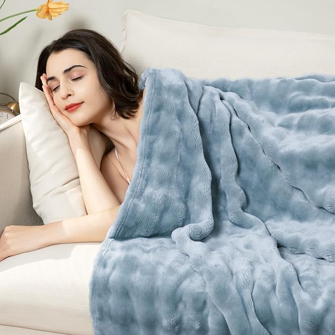 Comelady Fleece Throw Blanket,Super Soft Throw Blanket for Couch,3D Bubble Warm Fluffy Blanket for Bed Sofa Room Decor-Lightweight Cozy Fuzzy Blanket for All Seasons(Ashley Blue,50"×60")