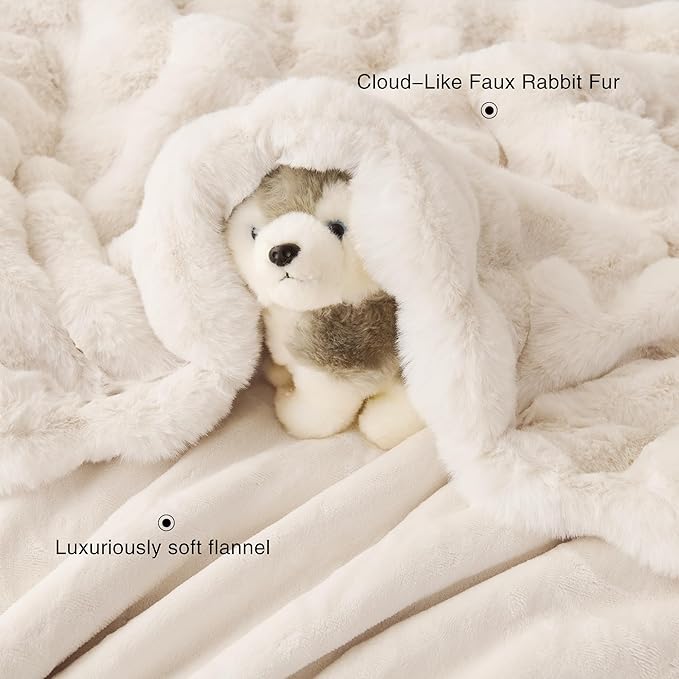 Comelady Faux Rabbit Fur Throw Blanket for Couch,Soft Fluffy Thick Bubble Blanket for Bed Sofa Room Decor-Lightweight Cozy Fuzzy Blanket Gifts for Women Men,Cream White,50"×60"