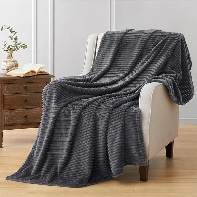 Vessia Flannel Fleece Throw Blanket, Lightweight Warm and Soft Striped Grey Couch and Bed Blanket, Cozy Microfiber Ribbed Sofa Decor for All Season