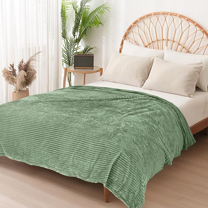 Vessia Flannel Fleece Twin Size Blanket for Bed,Couch,Sofa(60x80inch), 300GSM Microfiber Sage Green Striped Bed Blanket for Adults, Super Soft Warm Cozy Lightweight Ribbed Home Decor for All-Season