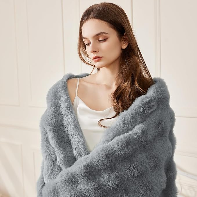 Faux Rabbit Fur Throw Blanket for Couch(60x80 inches), Soft Fluffy Thick Bubble Blanket for Bed Sofa Living Room, Warm Plush Cozy Blanket, Gray