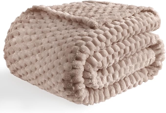 Bnuitland Light Brown Flannel Throw Twin Size Blanket (60X80 inches), 300 GSM Fleece Cozy Warm Soft Home Decor Lightweight Bed Blanket for Adults, Suitable for All Seasons.