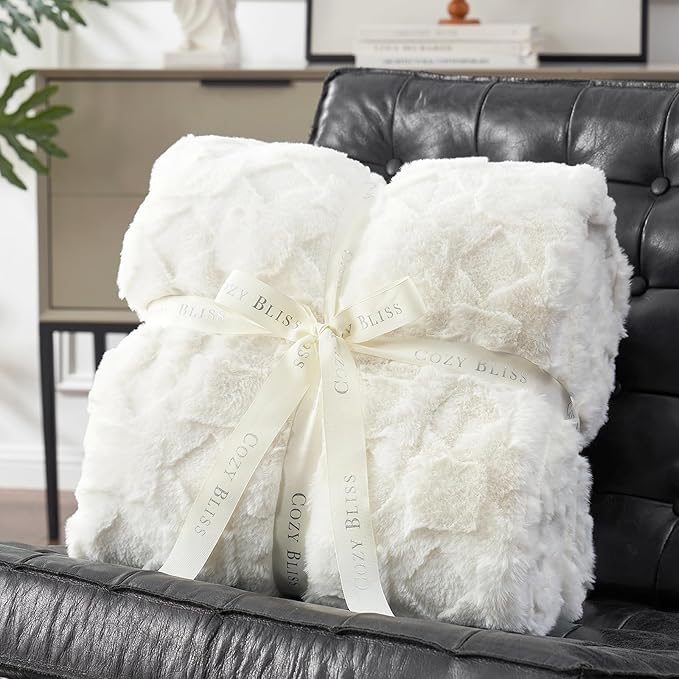 Cozy Bliss Faux Fur Textured Throw Blanket for Couch Super Soft Fuzzy Checkered Bed Blanket Gift for Women Premium 3D Geom Jacquard All Season Use Cream White 50"*60"