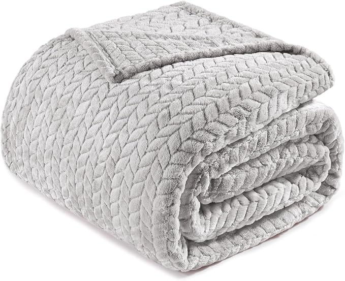 Exclusivo Mezcla Fleece Twin Size Blanket for Bed, 60x80 Inches Soft Cozy Jacquard Flannel Blankets, Lightweight Fuzzy Plush Warm for Women, Light Grey
