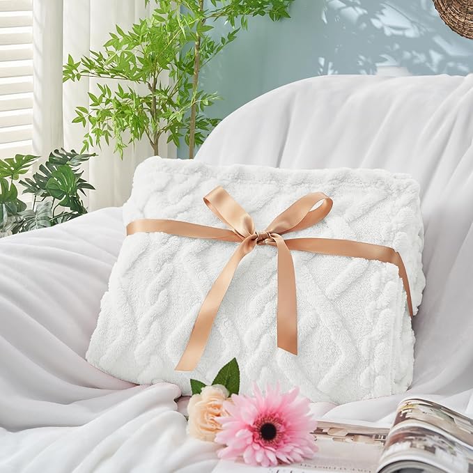 KMUSET White Fleece Blanket for Couch - Super Soft Cozy Luxury Throw Blankets for Women, Beautiful 3D Jacquard Gift Blanket for Girls, 50 x 60 Inches