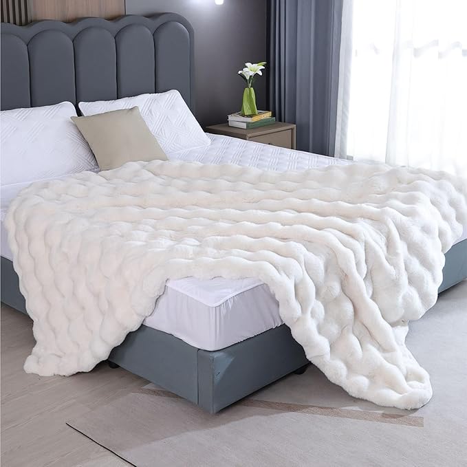 Cream Beige Faux Fur Throw Blanket for Couch, Double-Sided Bubble Textured Plush Blanket with Soft Flannel Back, Decorative Throw for Sofa or Bed, Machine Washable, 60 x 80, 860 GSM