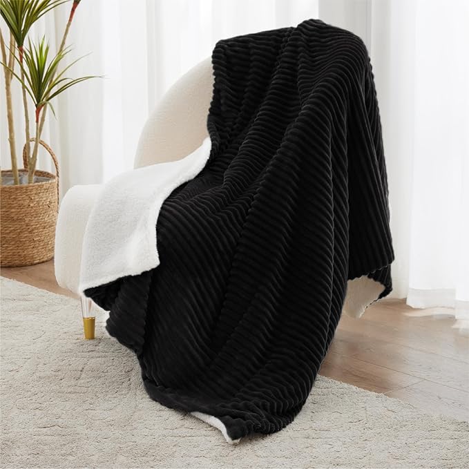 Sherpa Blankets King Size - Fleece King Size Blanket for Bed, Soft and Warm Throw Blanket for Winter, 108" x 90", Black