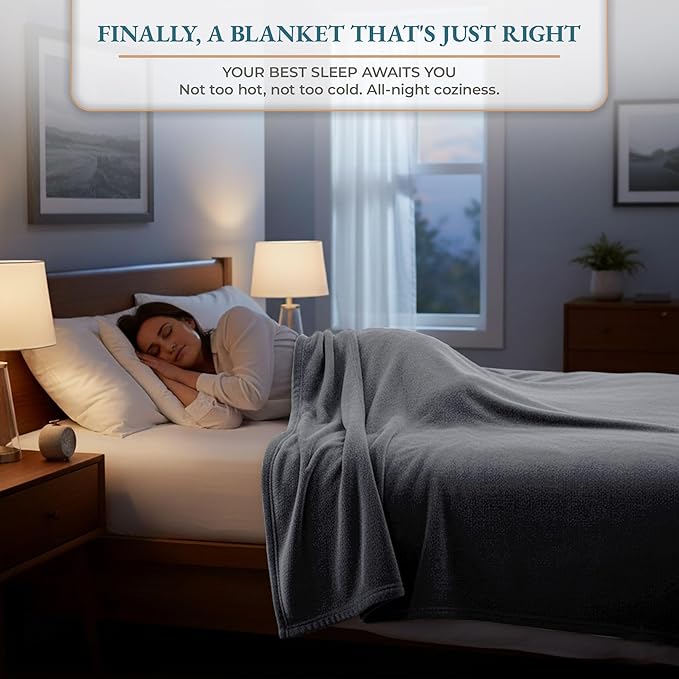 Casa Platino Fleece Blanket King Size – 300 GSM Light Gray Fleece Throw for Bed or Couch – Soft Cozy Warm Holiday Bed Blanket for Winter, Fuzzy Plush Elegant Gifts for Men & Women - 108x90 Inch