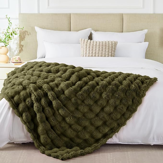 EXQ Home Rabbit Faux Fur Throw Blanket for Couch,Soft Fluffy Bubble Double Sided Plush Blanket,Cozy Thick Warm Fuzzy Decorative Blanket for Bed Chair Sofa Living Room, 50x60 Inches (Dark Green)