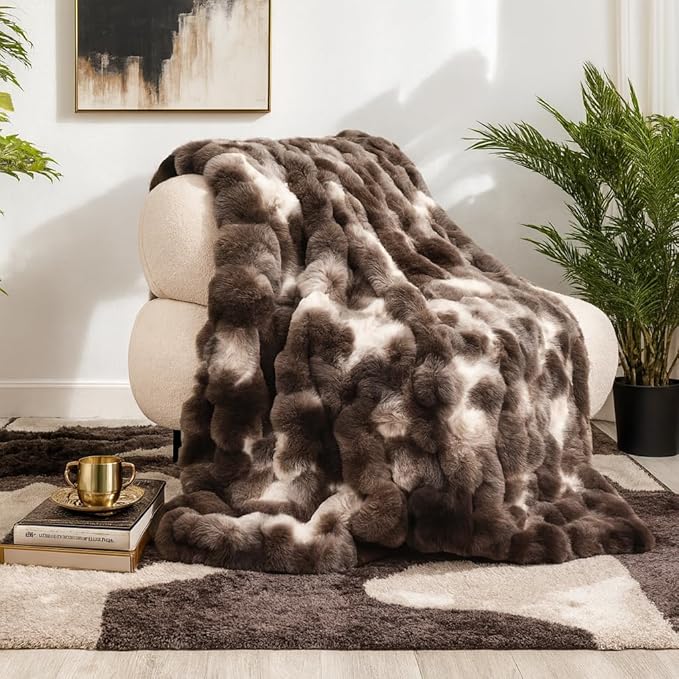 H&D Faux Fur Throw Blanket for Couch,Fluffy Cozy Soft Plush Luxury Thick Fuzzy Fleece Blanket for Couch Bed Sofa Bedroom Living Room,Comfy Bubble Blanket