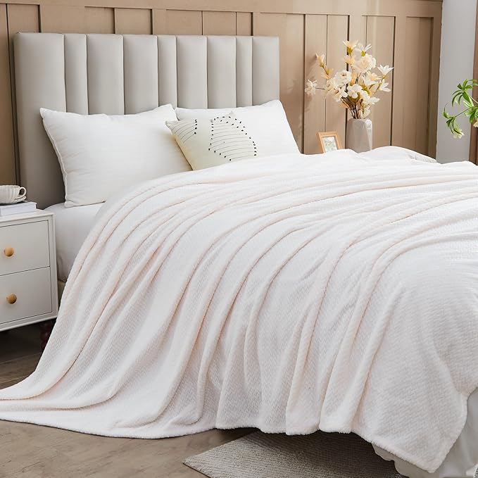 NEWCOSPLAY Super Soft Throw Blanket Ivory Premium Silky Flannel Fleece Leaves Pattern Lightweight Bed Blanket All Season Use (Ivory, Throw(40"x50"))