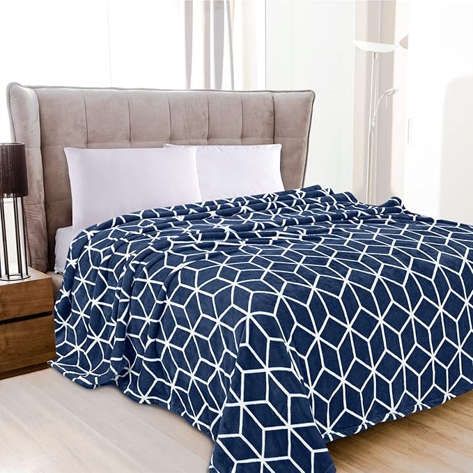 Elegant Comfort Luxury Velvety Feel Blanket, All-Season Lightweight Blanket, Ultra Plush, Soft, Cozy-Fuzzy Flannel Fleece for Couch, Sofa, Bed, Travel, Cube Design, Full/Queen, Navy