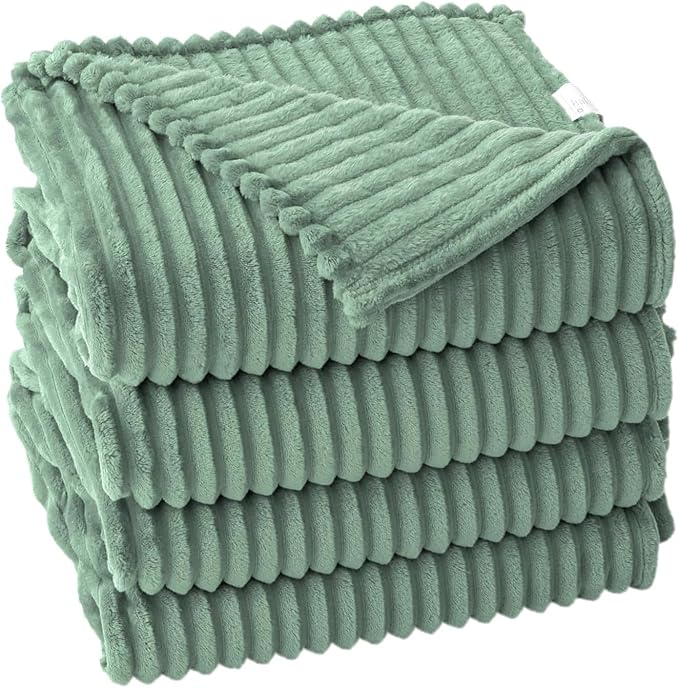 MIULEE Fleece Bed Blanket King Size 90"x108" 300GSM Super Soft Lightweight Plush 3D Striped Jacquard Blanket, Sage Green Warm Cozy Breathable Ribbed Blankets for Couch Sofa