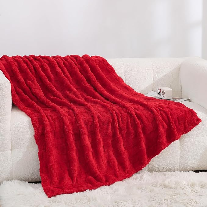 Red Fleece Throw Blanket 50”×60” for Couch Sofa Bed,Super Soft Cozy Plush Microfiber Flannel Blanket with 3D Checkered Design Lightweight Decorations for Adults,Woman,Girls
