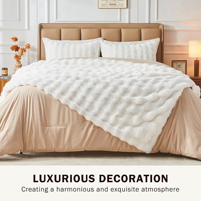 EMME Faux Fur Blanket Queen Size White - Big Bubble Rabbit Cozy Blanket for Couch, Thick Furry Plush Shaggy Blankets, 650GSM, 90x90 Inches