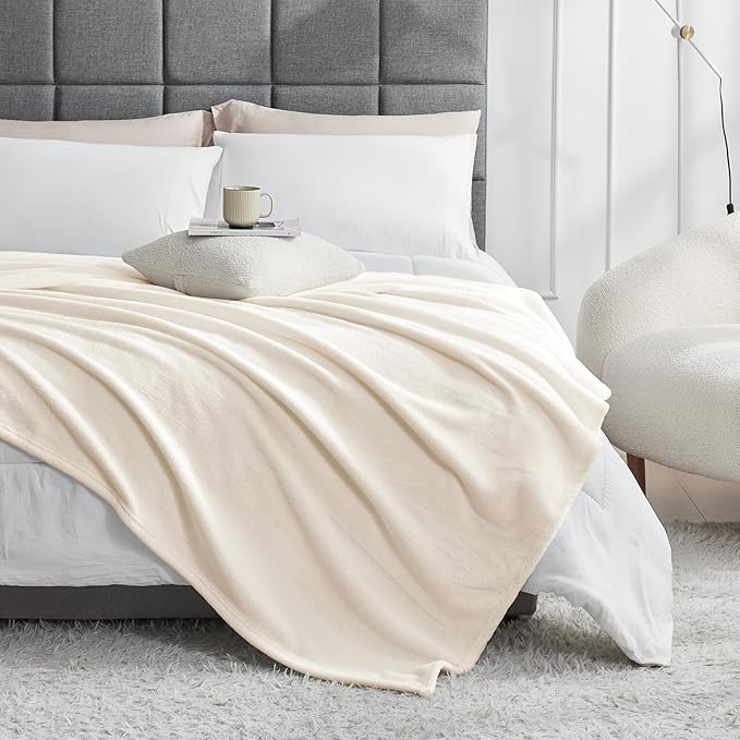 Hansleep Fleece Blanket Twin Size Beige, Soft Cozy Twin Blanket, Fuzzy Flannel Blanket for Bed, Sofa, Couch, Travel, Camping, Beige, 60x80 Inches