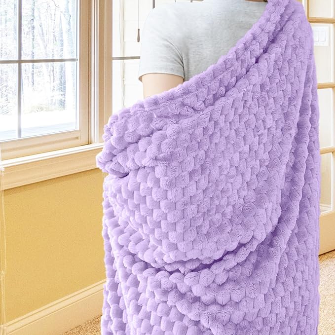 Vessia Flannel Fleece Twin Size Blanket(60x80 inch), 3D Jacquard Light Purple Fuzzy and Warm Blanket for Couch, Sofa, 300GSM Super Soft Touch Cozy Lightweight Bed Decor for All-Season