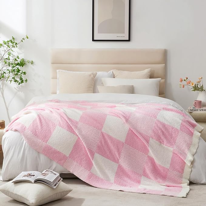 Snuggle Sac Checkered Blanket, Baby Pink Throw Blanket for Couch Plaid Microfiber Fluffy Warm Cozy Fuzzy Soft Throw Blanket Reversible Checkerered Blankets for Sofa, Bed, 60x80 inches