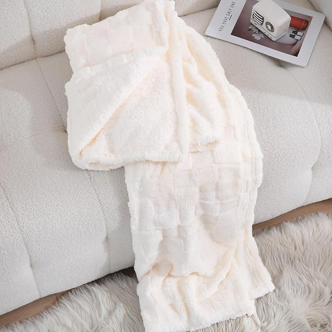 Cream White Fleece Throw Blanket 60”×80” for Couch Sofa Bed,Super Soft Cozy Plush Microfiber Flannel Blanket with 3D Checkered Design Lightweight for Adults,Woman,Girls