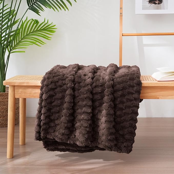 Vessia Flannel Fleece Twin Blanket, 3D Jacquard Brown Fuzzy and Warm Blanket for Couch, Sofa, Bed, 300GSM Super Soft Touch Cozy Home Decor for All Seasons (60x80 inches)