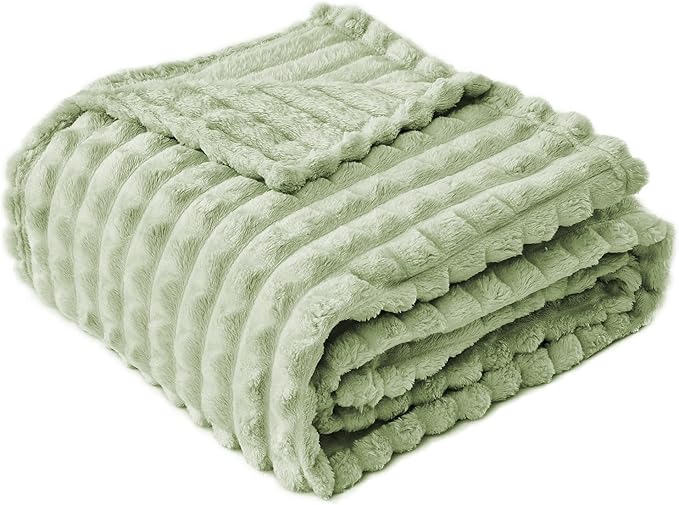 FY FIBER HOUSE Throw Blanket for Couch Soft Warm Fuzzy Twin Size Blankets for Sofa All Season Use, 60x80 Inches, Sage Green