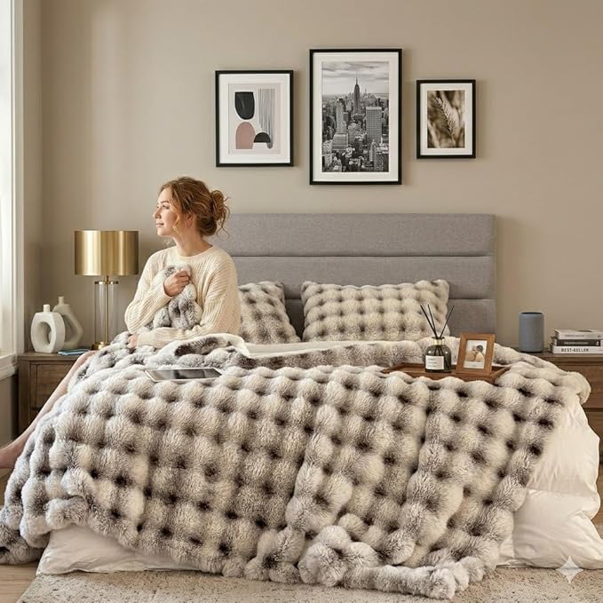 Luxury 1000GSM Throw Blanket, 50x60 Inches, Ultra Soft Double-Sided 3D Bubble Textured Faux Rabbit Fur, Frosted Brown & White, Reversible High-Density Plush Warm Blanket for Sofa & Bed