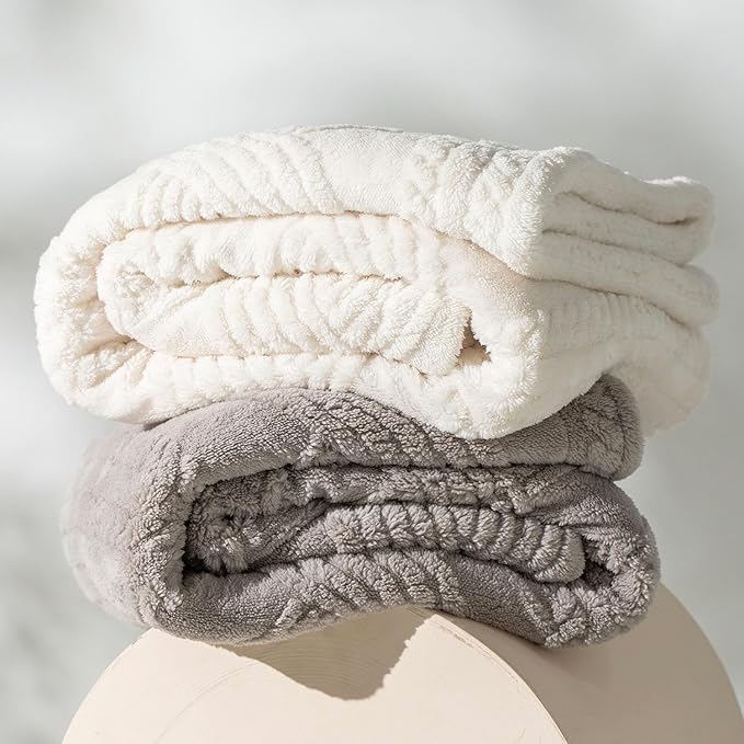 EverGrace Cable Jacquard Sherpa Fleece Throw Blanket for Couch, Super Soft Cozy Fuzzy Plush Blankets for All Seasons, Reversible Thick Warm Blanket for Bed, Sofa, Living Room, Silver Gray, 50" x 60"