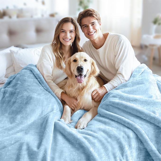JYK Fleece Plush Blanket King Size 85'' x 95'' - Premium Silky Flannel Fleece Blanket 4.4 LB, Lightweight and Fluffy Cozy Plush Comfy Microfiber Fleece Blanket for Couch Sofa Bedroom, Light Blue