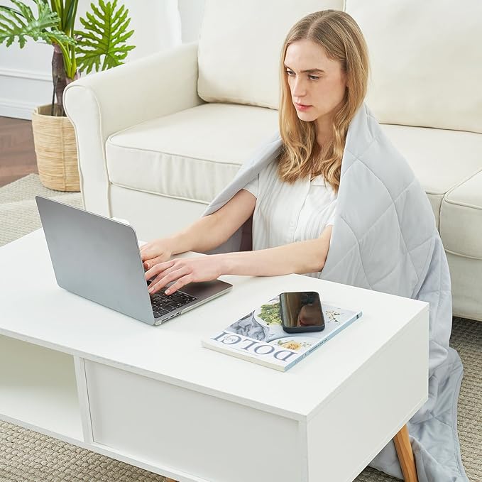 Cozy Bliss Cooling Throw Blanket for Hot Sleepers 50"x70", Q-Max 0.45 Cooling Comfort, Cold Blankets for Night Sweats Sleeping, Ultra-Cool Lightweight Breathable Blanket for Couch Bed, Mist Grey