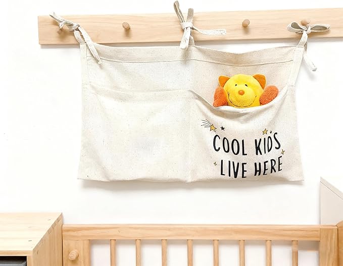Cute Linen Baby Crib Hanging Storage Organizer, 2 Pockets Nursery Playpen Cloth Bag with Strap, Minimalist Nordic Lightweight Bedside Caddy for Diaper Wipes & Small Toys, Baby Shower Decor Funny Gift