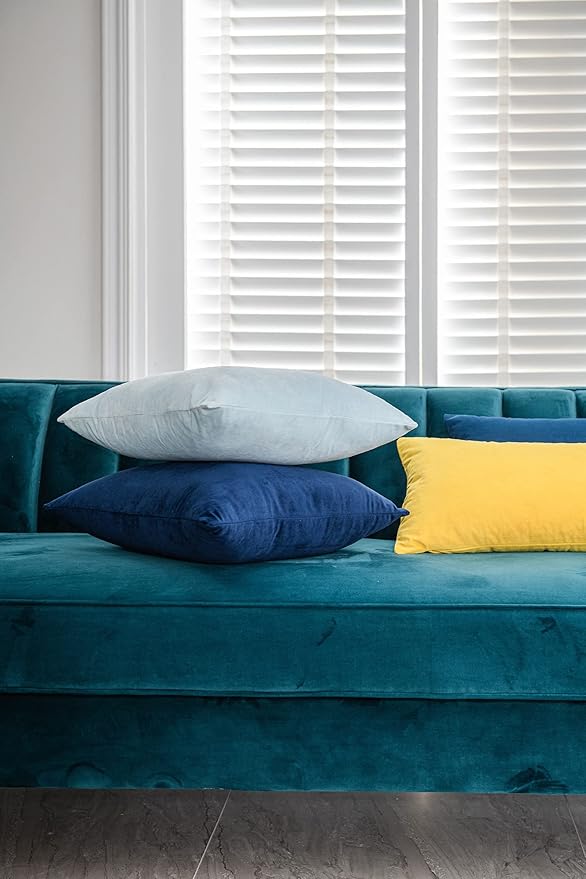 DEZENE Throw Pillow Covers 20x20 Navy Blue: Pack of 2 Cozy Soft Velvet Square Modern Luxury Decorative Throw Pillow Cases for Sofa Couch Living Room Bed Home Decor