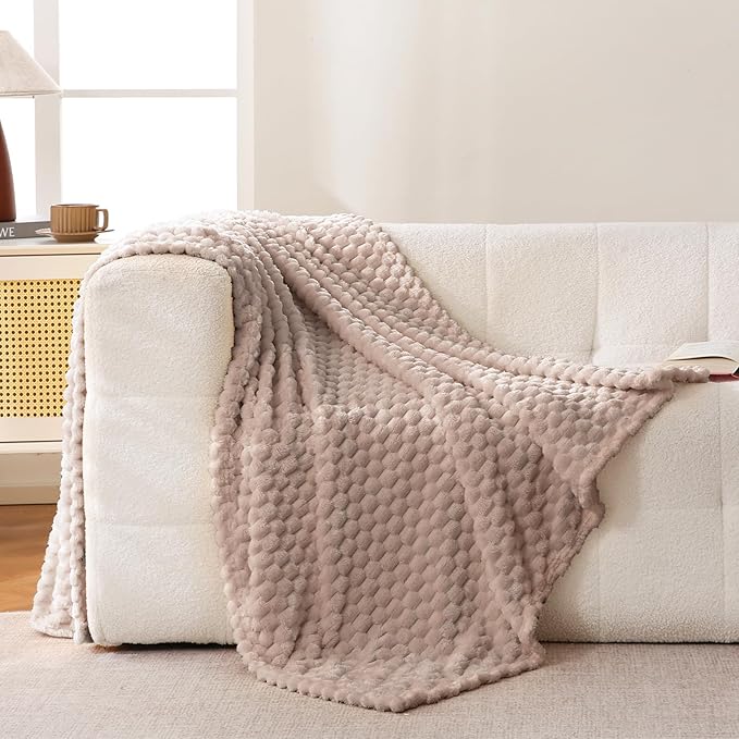 Bnuitland Light Brown Flannel Throw Twin Size Blanket (60X80 inches), 300 GSM Fleece Cozy Warm Soft Home Decor Lightweight Bed Blanket for Adults, Suitable for All Seasons.