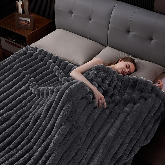 Fluffy Faux Fur Throw Blanket, Thick 1000GSM Soft Cozy Throw Blankets for Bed, Luxury Plush Striped Warm Fuzzy Blanket for Couch LivingRoom Home Decor & Gifts(50" x 70",Dark Grey)