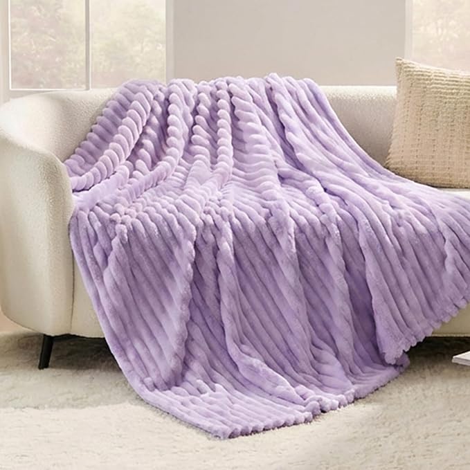 Light Purple Fleece Twin Size Blanket for Bed, 320GSM Super Soft Cozy Blanket for Home Decor, Perfect Cozy Gifts for Women Men Gifts, Lightweight All Season Bed Blanket, 60x80 Inches