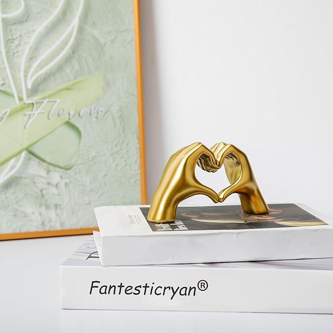 FANTESTICRYAN Small Heart Hands Statues Hand Love Sculpture Cute Decorative Home Decor Ornaments for Living Room, Wedding, Office Desktop, Cabinets, Bookshelf (Small Gold)