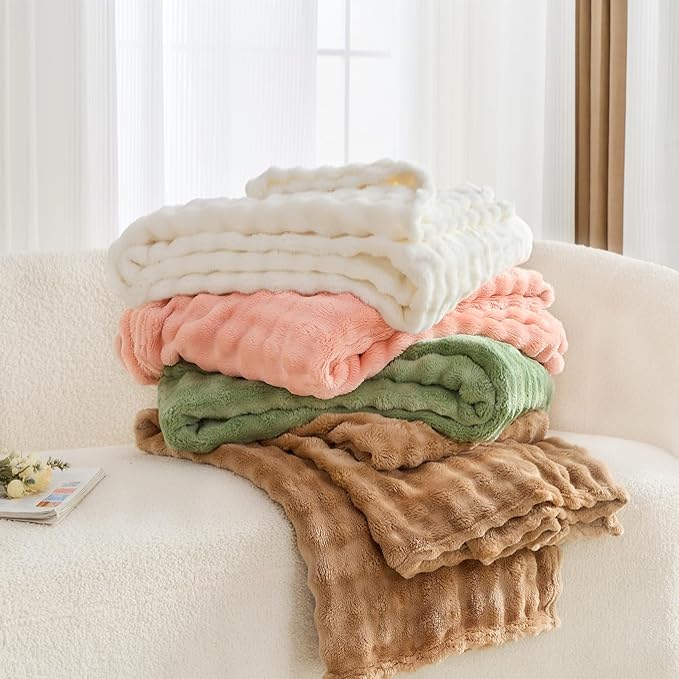 3D Bubble Plush Blanket Textured Fleece Throw Soft Warm Cozy Blanket Couch Bed Throw Green 50x60 Inches