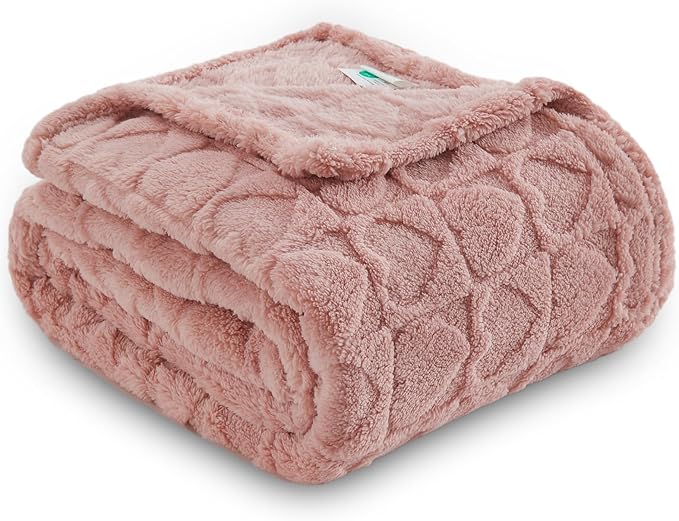 NEWCOSPLAY Super Soft King Blanket Dusty Pink Love Premium Silky Flannel Fleece 3D Heart Checkered Lightweight Bed Blanket All Season Use (Dusty Pink Love, King(90"x110"))