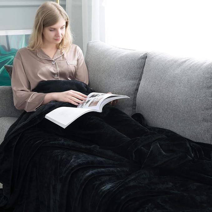 IR Imperial Rooms Fleece Blankets Queen Size 90x90 Inches - Super Soft Fluffy Black Throw Blanket for Sofa and Bed - Warm and Cozy Lightweight 400 GSM Microfiber Bed Throws Blankets