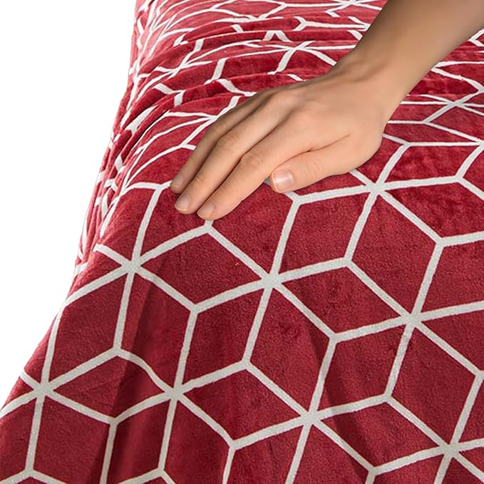 Elegant Comfort Luxury Velvety-Soft Coral Flannel Blanket Micro-Velour Ultra-Softness Fuzzy Plush, Full/Queen, Burgundy