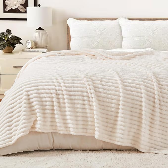 Nookly Cream Fleece Blanke Queen Size, Soft Lightweight Ribbed Plush Bed Blanket, Cozy All-Season Striped Fleece for Bedroom and Home Décor, 90x90 Inches