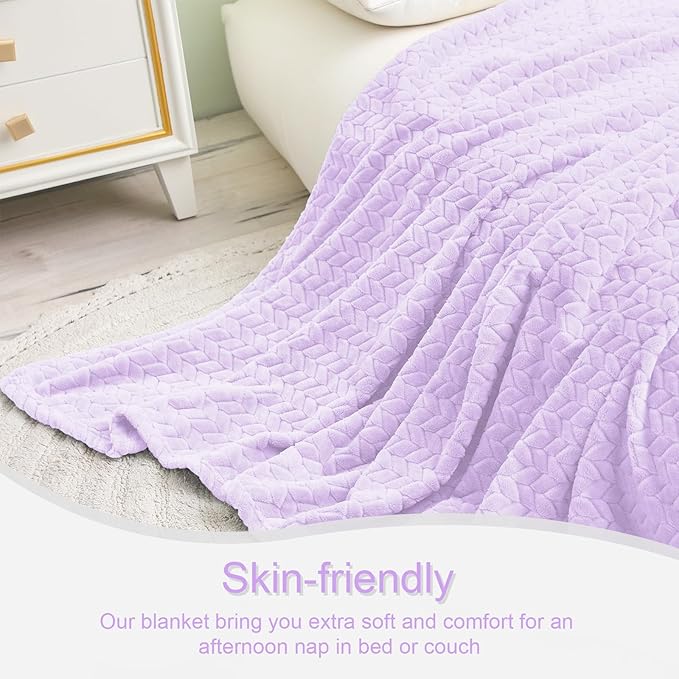 Exclusivo Mezcla Fleece King Size Blanket for Bed, 90x104 Inches Soft Cozy Jacquard Flannel Blankets, Lightweight Fuzzy Plush Warm for Women, Lilac Purple