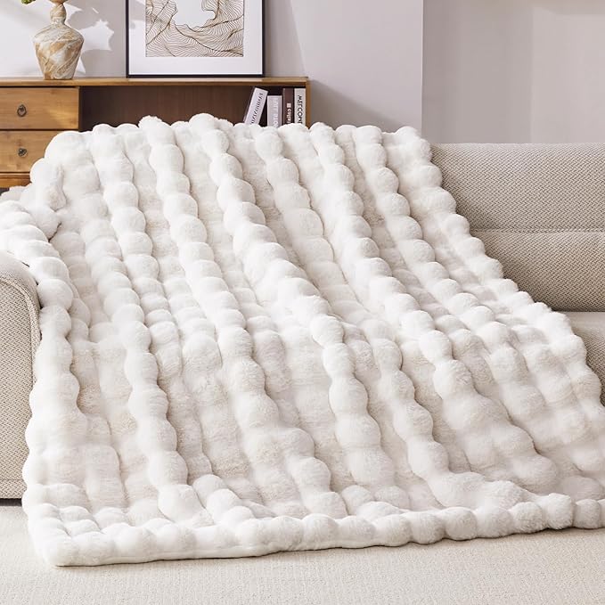 Faux Fur Throw Blanket, 1000GSM Fluffy Soft Bubble Blanket for Couch Bed, Cozy Plush Warm and Thick Blanket, Fuzzy Rabbit Throw for Living Room Bedroom 50''*60'' White
