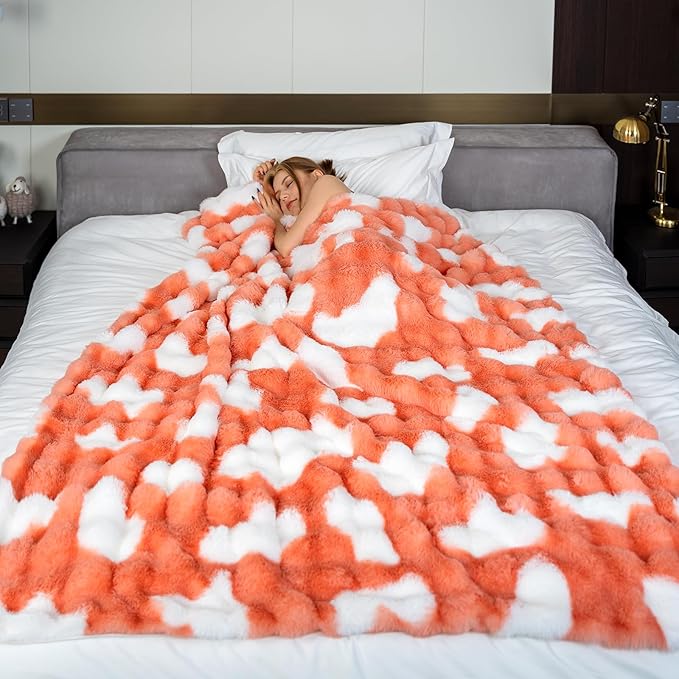 Cozy Bubble Blanket Twin, Gift for Mom Mother's Day, Blush Pink and White Soft Breathable Foldable Travel Blanket for Spring Home Leisure Bed Office Nursery, Machine Washable, 60" x 80"