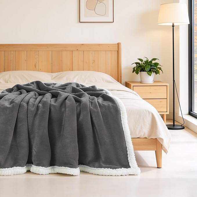 BEAUTEX Sherpa Fleece Throw Blanket Twin Size for Couch - Thick and Warm Blanket for Winter, Fluffy Flannel Plush Twin Blanket, Fuzzy Grey Cuddle Blankets for Couch Bed Sofa (60" x 80", Grey)