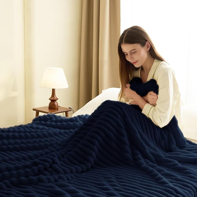 Soft Navy Blue King Size Blanket for Bed - 300GSM Cozy Bedding Fleece Blanket for Men, Large Lightweight Sofa Couch Cover Bed Blankets for Her Him, Home Room Decor, Navy Blue, 108x90 Inches