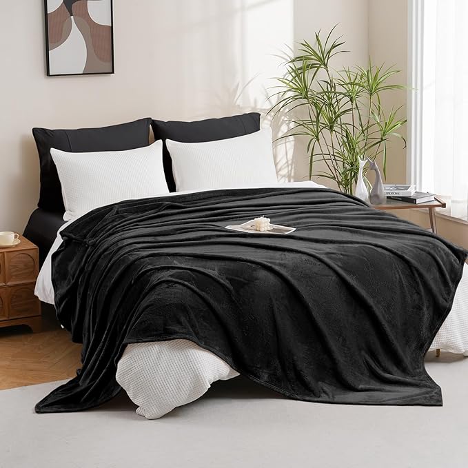 King Blankets for Bed, Flannel Fleece Blanket Warm Plush Lightweight Blankets for Women, Fuzzy Soft Blanket for Sofa, Couch, Chair, Travel, Camping, 108" X 90", Black
